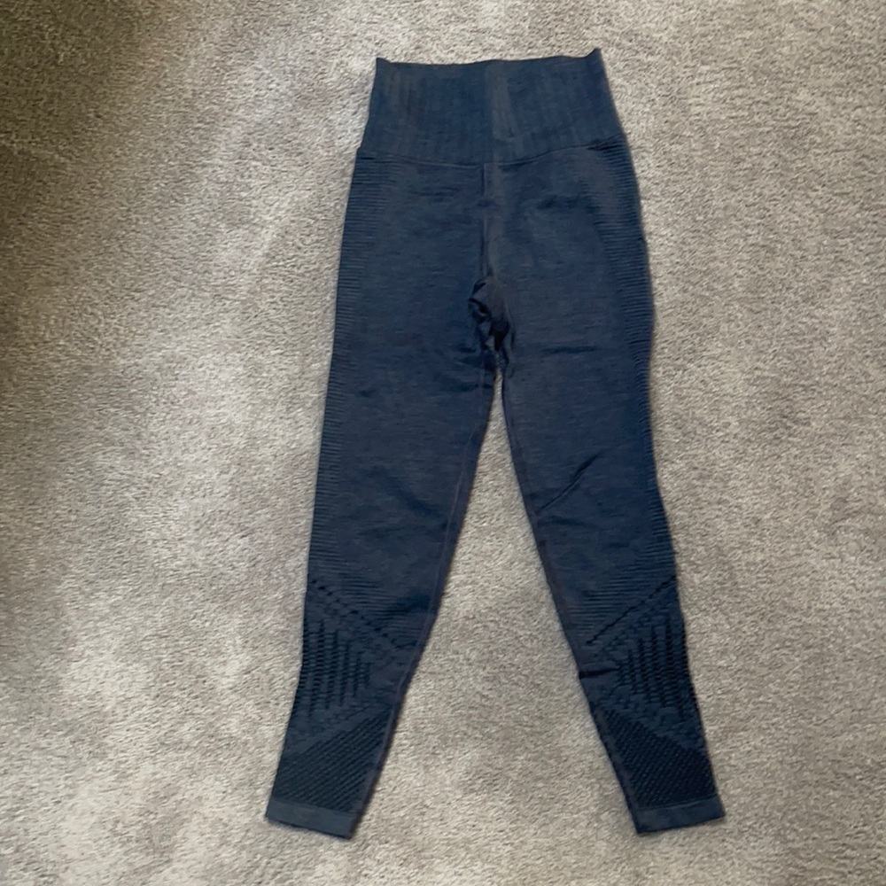 Athleta cut out design leggings